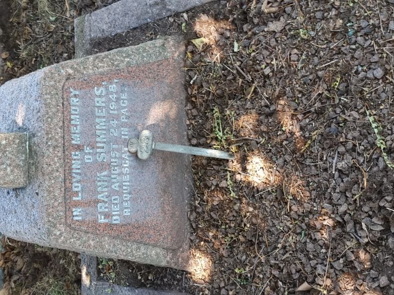 Frank Summers died Aug 24 1948 small